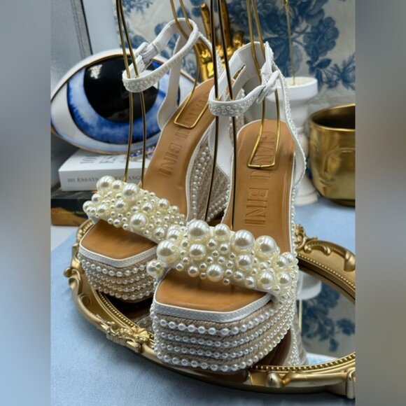 🆕 GIANNI BINI 🧿 NWOB Savanna Pearl Ornamented Platform Wedge Sandals, Sz 7.5 - Picture 7 of 12